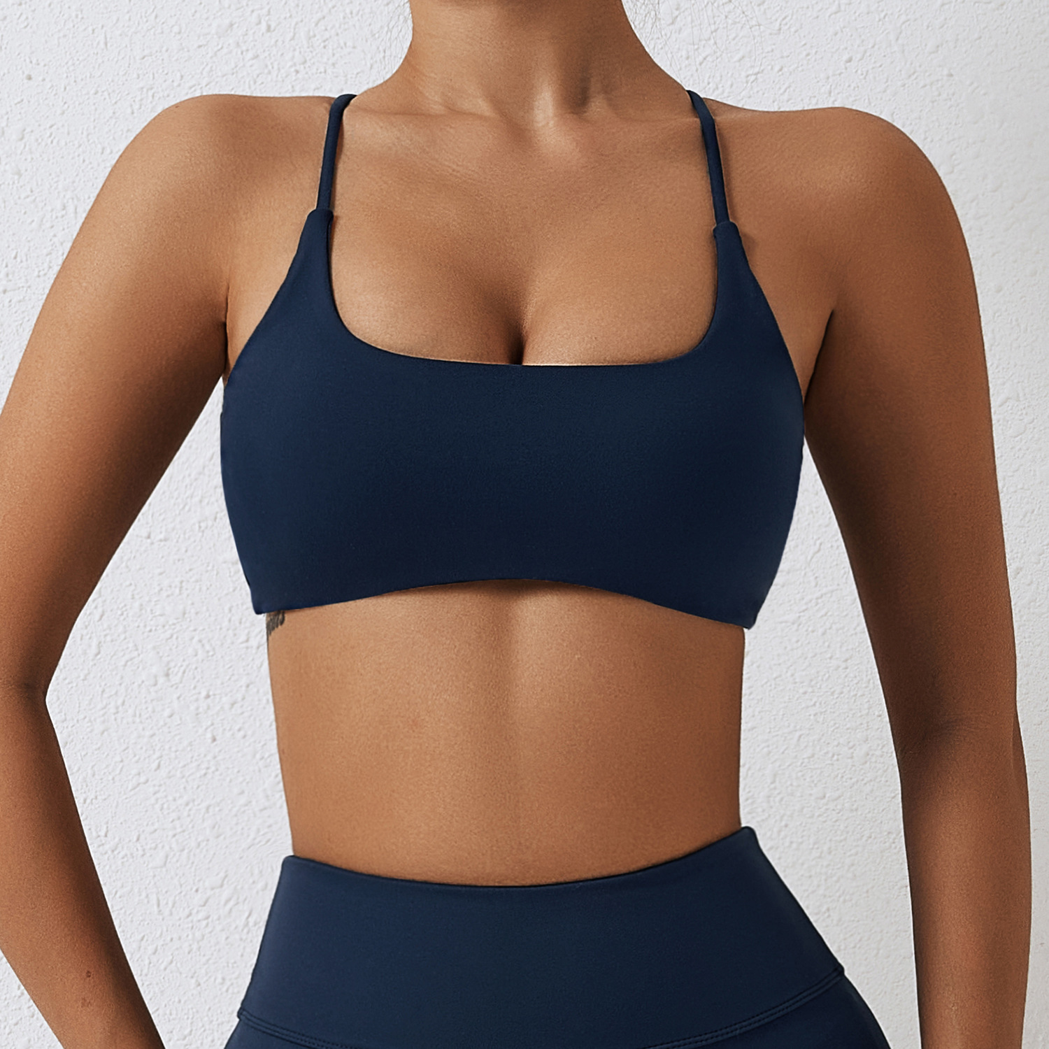 High collar sports bra triangle hollow back gathered shockproof