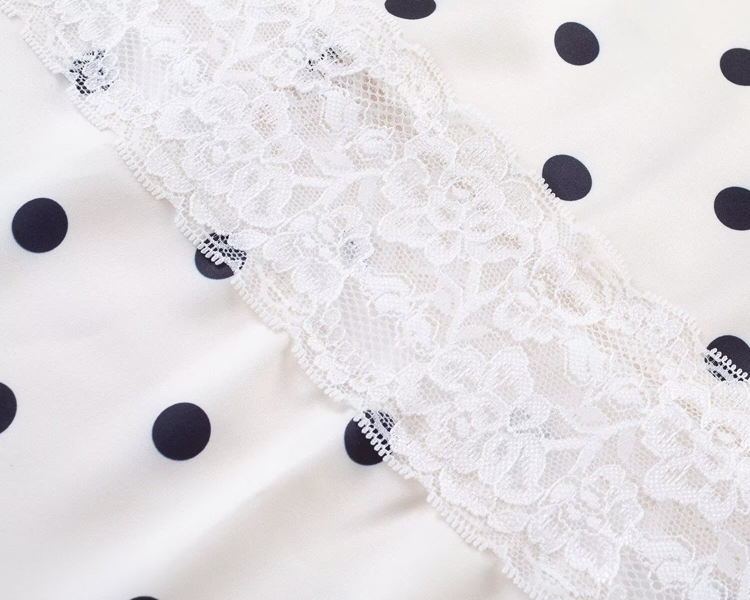 Sexy Polka Dot Dress Women Lace Waist Hip Dresses