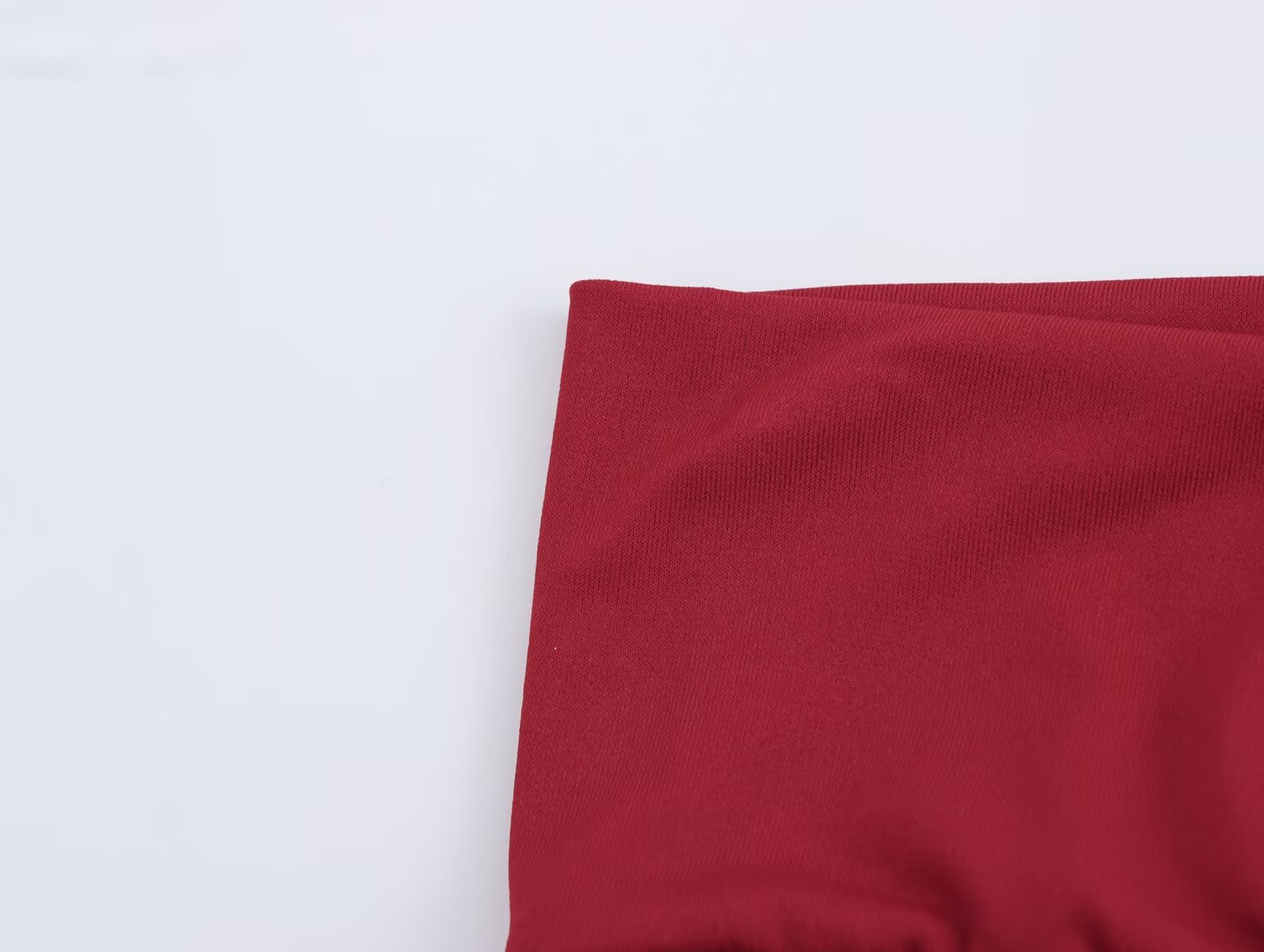 Sexy Long Sleeved Top Red Slimming Sexy off Shoulder Metal Buckle Decorative T shirt for Women 7 Sexy Long Sleeved Top Red Slimming Sexy off Shoulder Metal Buckle Decorative T shirt for Women